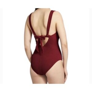 NWT Kona Sol Women's Pucker Square Neck One Piece Swimsuit Medium Burgundy $43